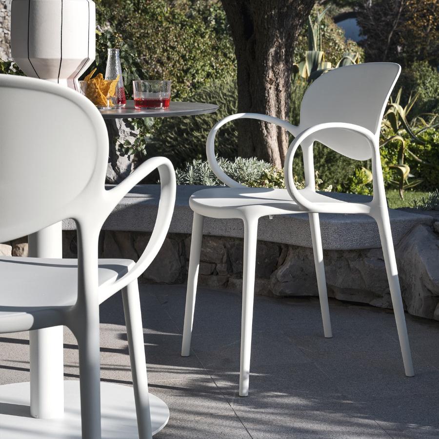 Sedia impilabile con braccioli Abby - Connubia