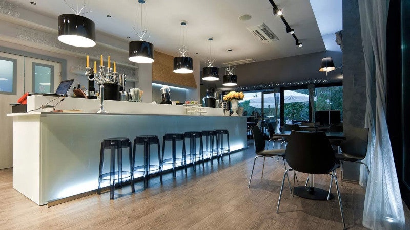 Sgabello Charles Ghost