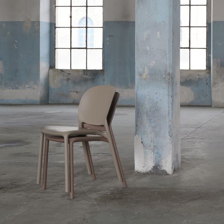 Sedia Impilabile Hug