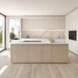 Cucina modulare Brina Pozzoli con isola in rovere e marmo Carrara