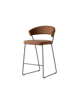 Sgabello New York Connubia nero opaco con similpelle vintage tabacco