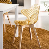 Sedia Saint Tropez Calligaris struttura rovere naturale e seduta ambra trasparente