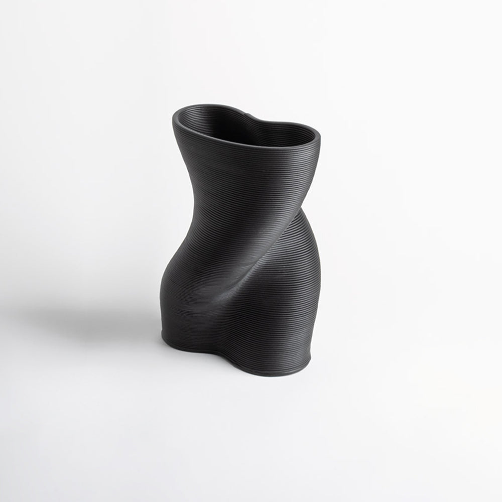 Guastalla Danese Milano, vaso di Mario Cucinella