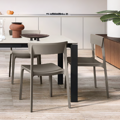 Sedia Impilabile Skin - Calligaris